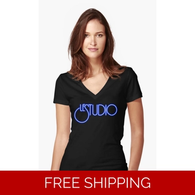 Girlie Fitted V-Neck T-Shirt W&B Logo White